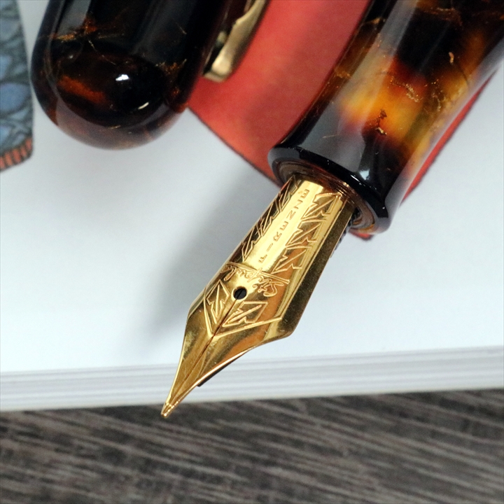 万年筆　Stipula Etruria Magnifica　Miele Selvatico Fountain Pen　スティピュラ　ミエレセルバーティコ　ゴールド