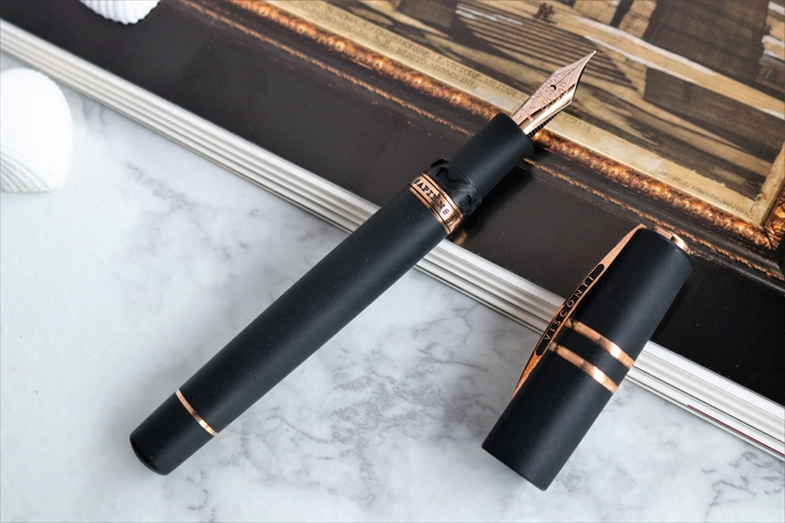 ビスコンティ　ホモサピエンス　オーバーサイズ　ブロンズ　万年筆　Visconti Homo Sapiens Bronze Fountain Pen