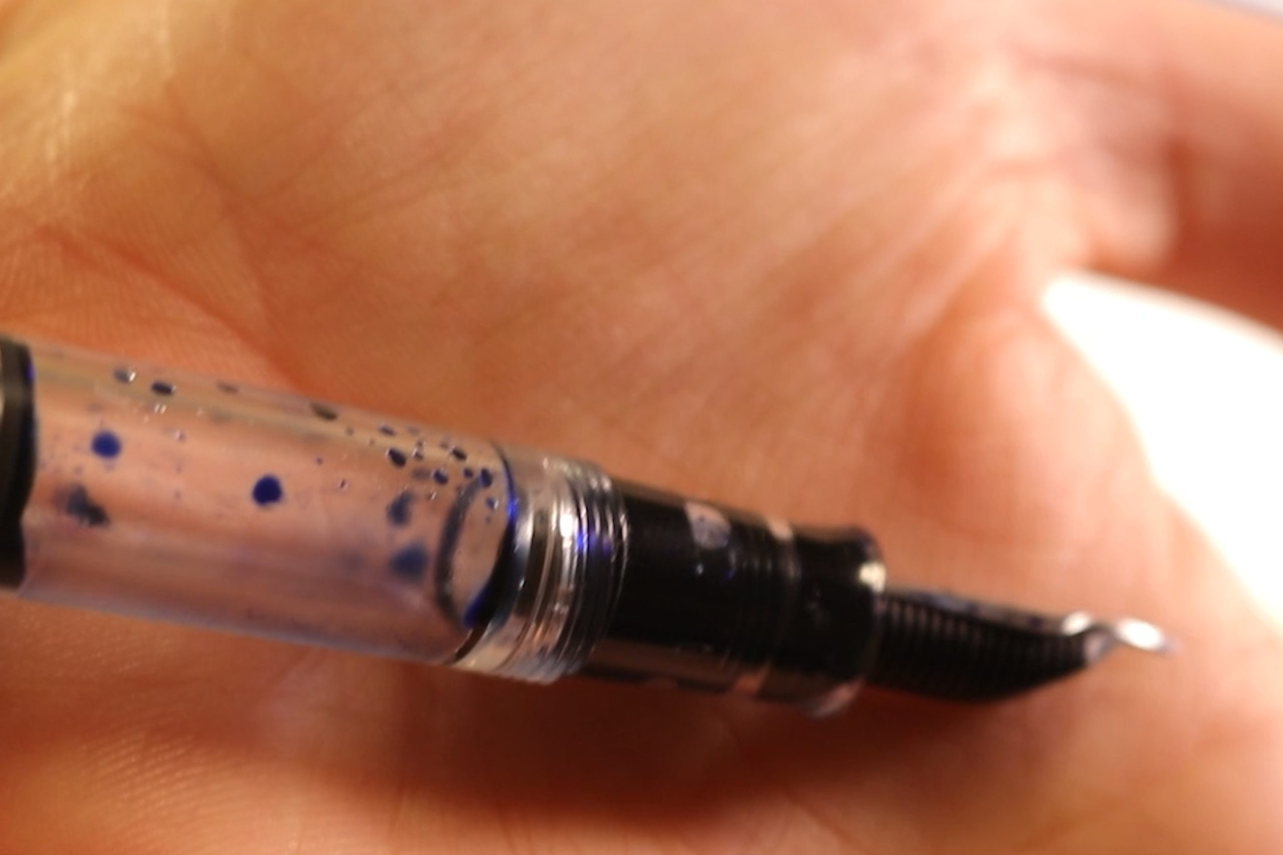 万年筆原稿用紙で何枚書けるか　最後インクがなくなったところ