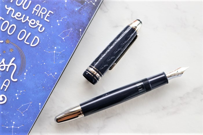 モンブラン MONTBLANC 万年筆 マイスターシュテュック 星の王子様 スペシャルエディション ペン先Au585 ネイビー 書き味は？サン＝テグジュペリの名作「星の王子さま」の万年筆たち