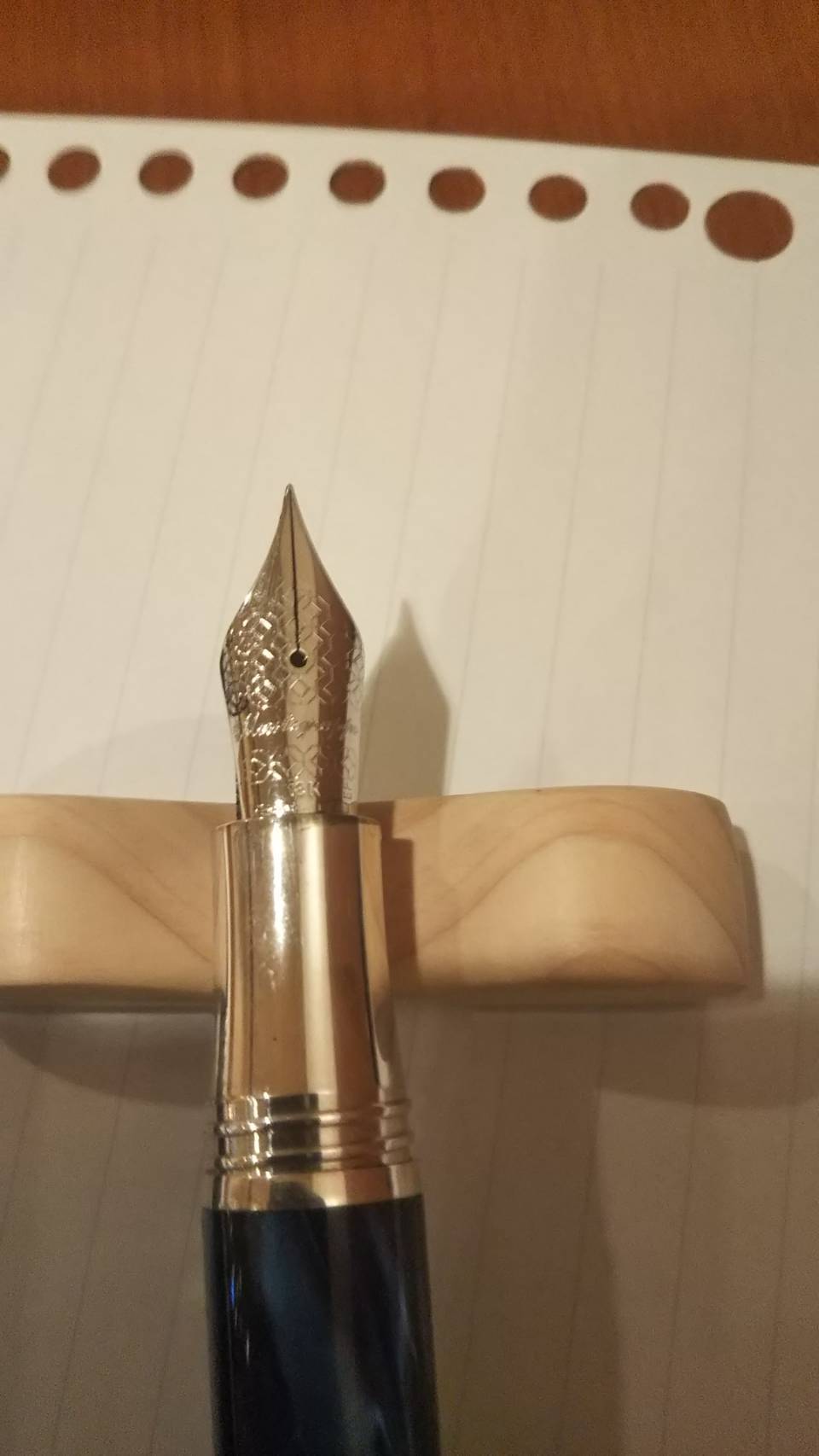 モンテグラッパ　フェリチタ　エクストラ　比